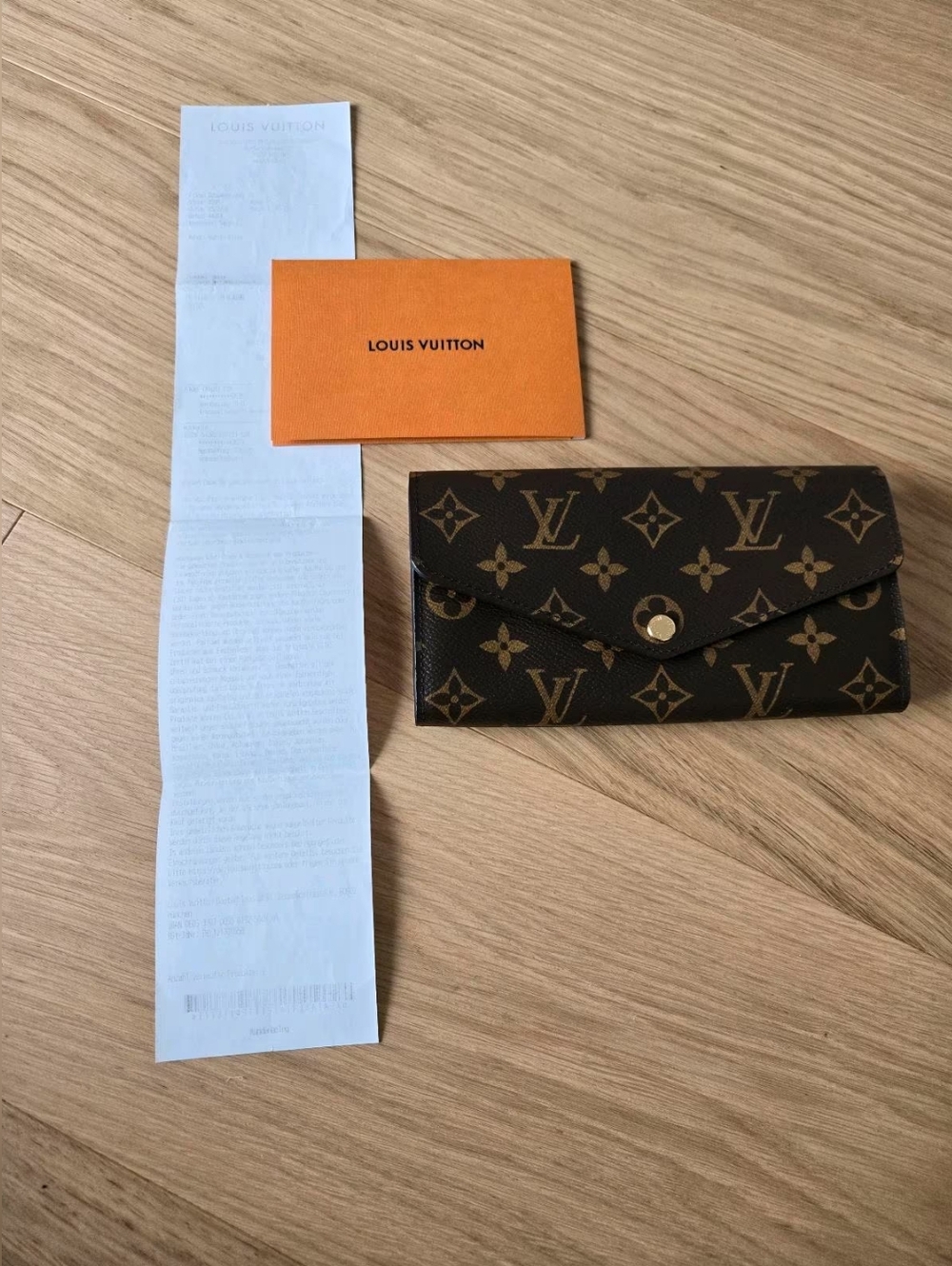 Louis Vuitton Fuchsia Pink Sarah Wallet